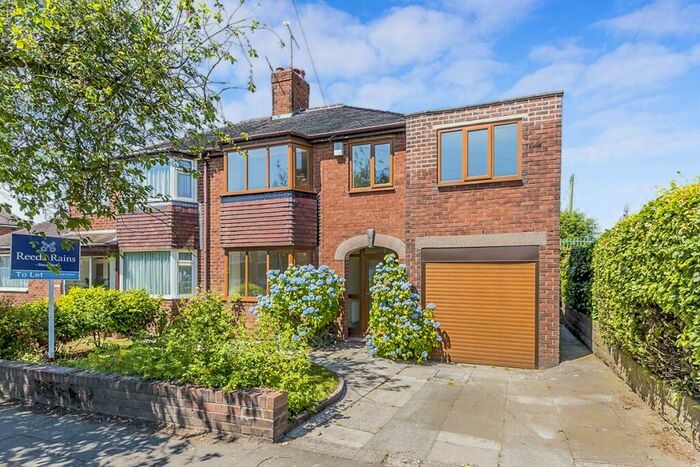 3 Bedroom Semi-Detached House To Rent In Derek Drive, Stoke-On-Trent, ST1