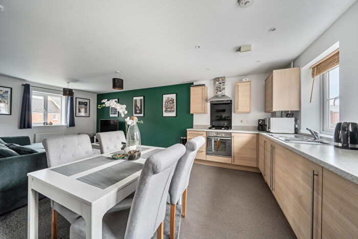 2 Bedroom Flat For Sale In Eyre Close, Haydon End, Swindon, SN25