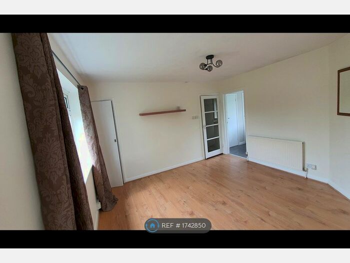 1 Bedroom Flat To Rent In Southgate, London, N14