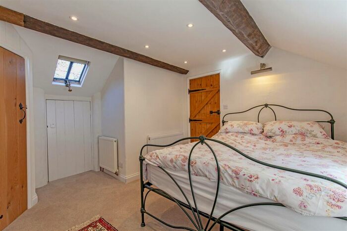 2 Bedroom Cottage For Sale In Middleton-By-Youlgrave, Bakewell, DE45