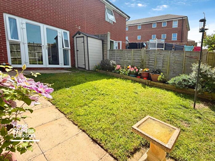 2 Bedroom House To Rent In Dormouse Drive, Newport, PO30
