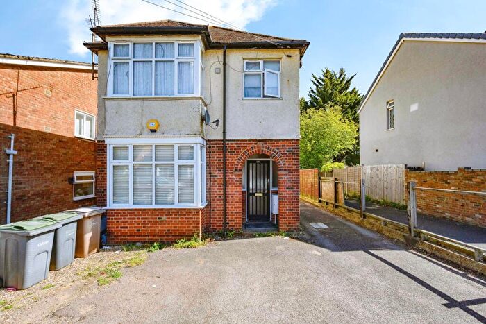 1 Bedroom Flat For Sale In Beechwood Road, Luton, Bedfordshire, LU4