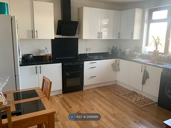 1 Bedroom Flat To Rent In Nelson Road, Gillingham, ME7