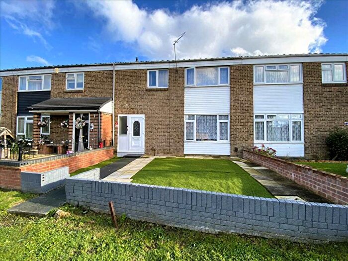 3 Bedroom Terraced House For Sale In Larkfields, Northfleet, DA11