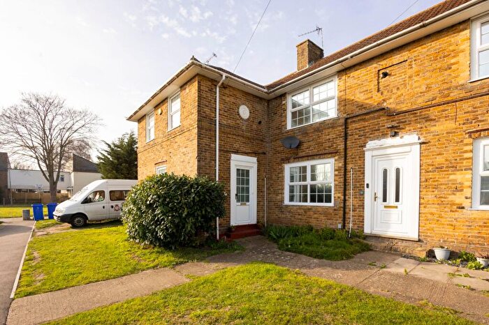 3 Bedroom Semi Detached House For Sale In Grovehurst Avenue, Kemsley, ME10