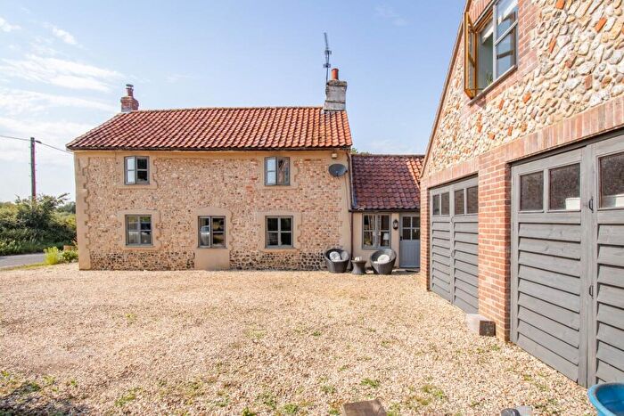 4 Bedroom Cottage For Sale In The Street, Tattersett, PE31