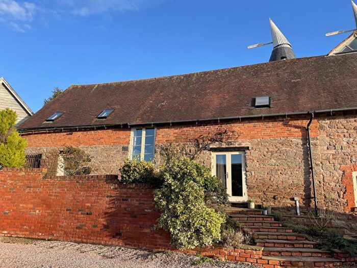 4 Bedroom Barn Conversion For Sale In Hereford, Herefordshire, HR1