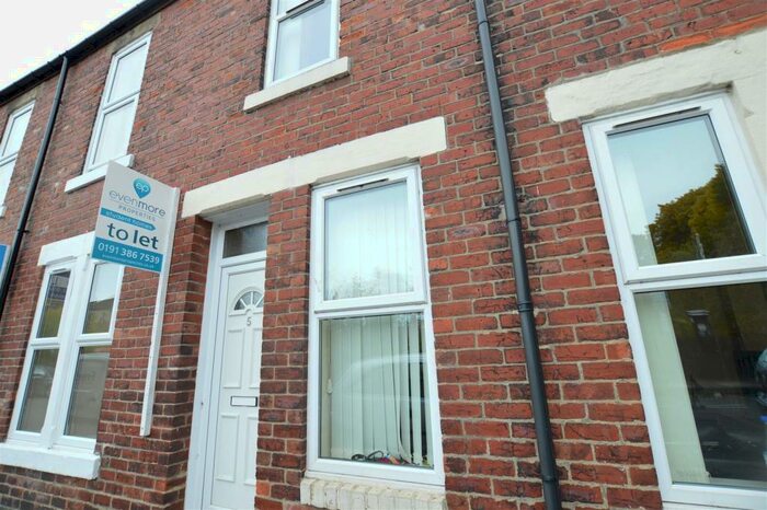 5 Bedroom House To Rent In Holly Street, Durham, DH1
