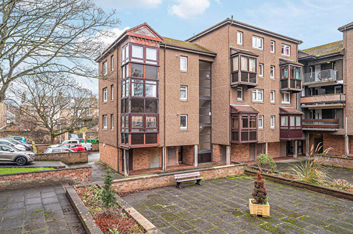 1 Bedroom Flat For Sale In Nicol Street, Kirkcaldy, KY1