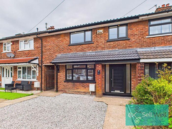 3 Bedroom Terraced House For Sale In Leaside Grove, Worsley, Manchester, M28