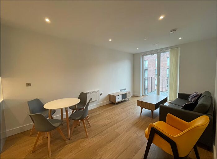 2 Bedroom Flat For Sale In Pershore Street, Birmingham, B5