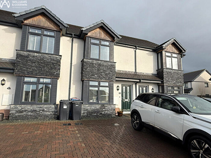 3 Bedroom Terraced House For Sale In Cilfach Y Graig, Llangefni, Anglesey, LL77