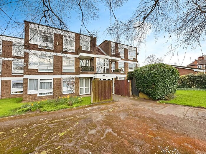 2 Bedroom Flat To Rent In Duffield Close, Harrow, HA1