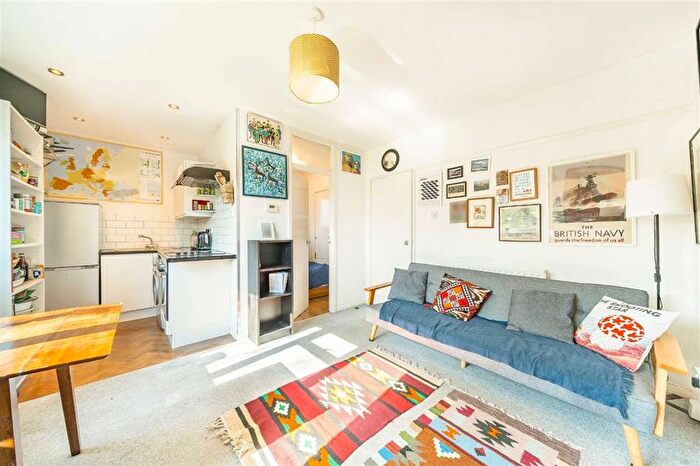 1 Bedroom Flat To Rent In Rosendale Road, Dulwich, SE21