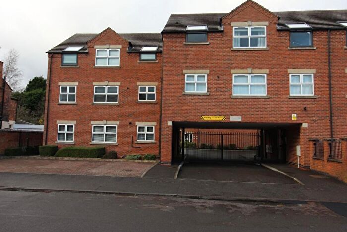 2 Bedroom Apartment To Rent In Flat, Porchester Court, NG3
