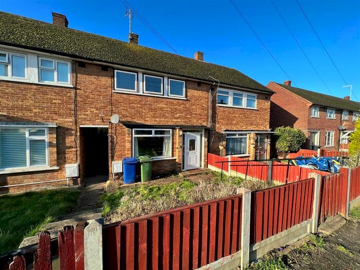 2 Bedroom Terraced House To Rent In Cullen Square, South Ockendon, RM15