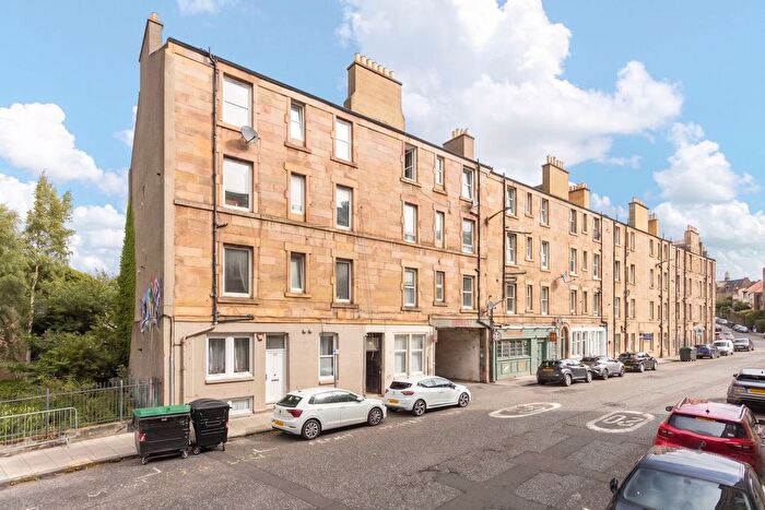 1 Bedroom Flat For Sale In Broughton Road, Edinburgh, EH7