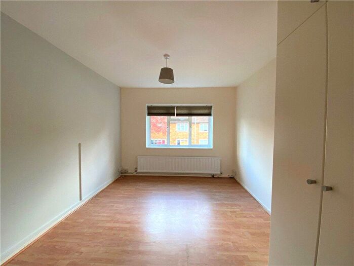 1 Bedroom Flat To Rent In Diamond Road, Ruislip, HA4