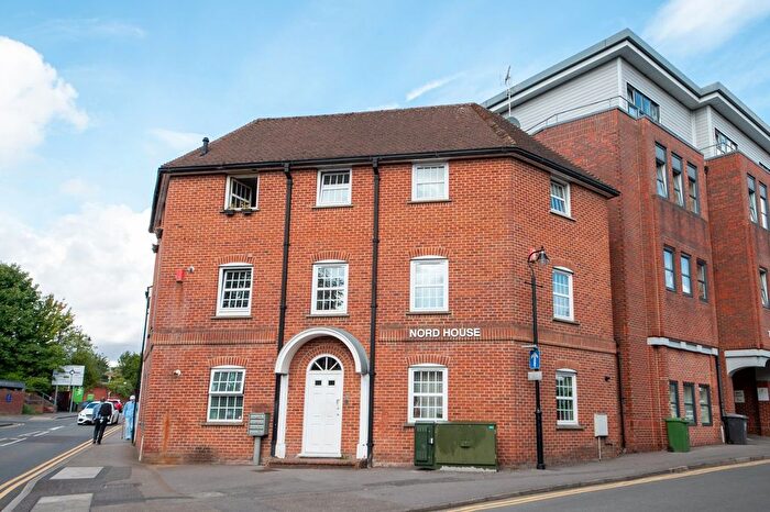 1 Bedroom Flat For Sale In Pelican Lane, Newbury, RG14