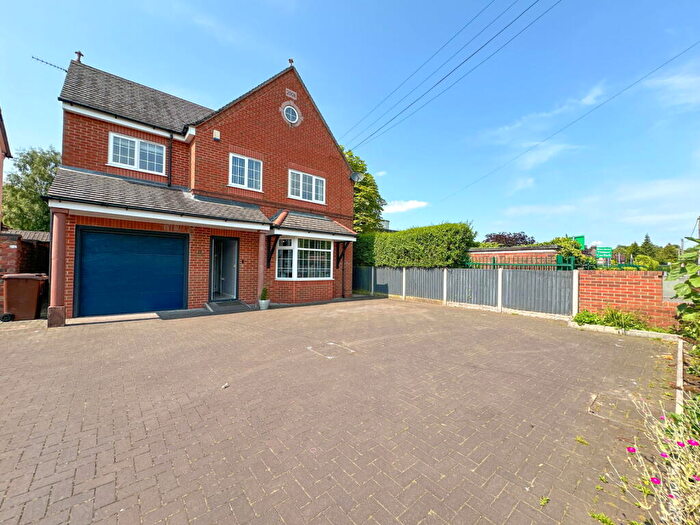 7 Bedroom Detached House For Sale In Leek Road, Endon, Stoke-on-trent, ST9