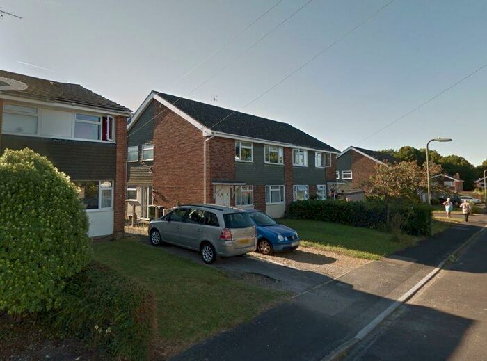 2 Bedroom Flat To Rent In Chandler's Ford, Eastleigh, SO53