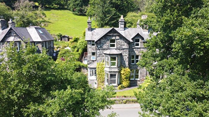 9 Bedroom Detached House For Sale In Betws-y-coed, LL24