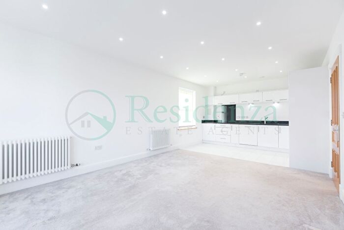 2 Bedroom Flat To Rent In Matha Court, Marian Gardens, Bromley, BR1