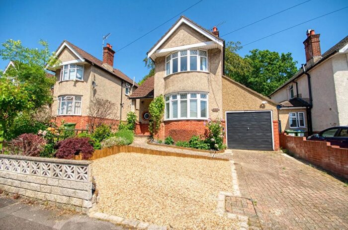3 Bedroom Detached House For Sale In Athelstan Road, Southampton, SO19