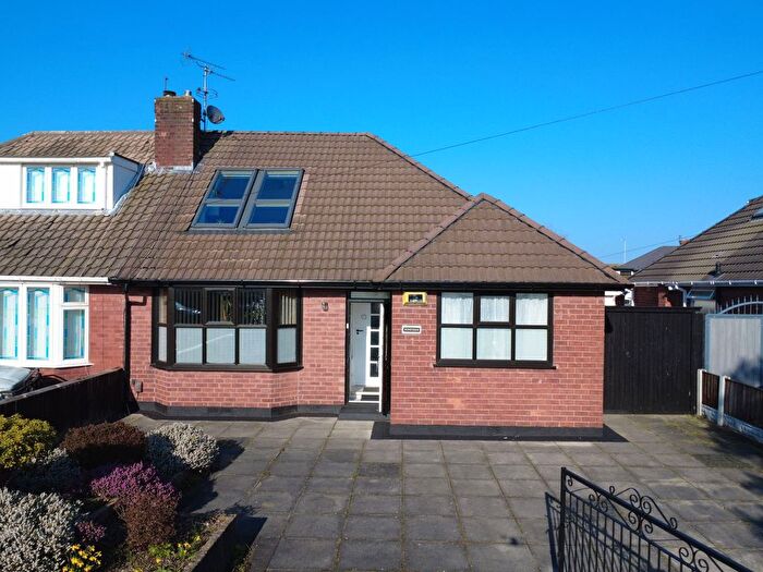 2 Bedroom Semi Detached Bungalow For Sale In Harrow Drive, Aintree, L10