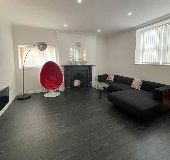 3 Bedroom Apartment To Rent In Richmond Road, Cardiff, CF24