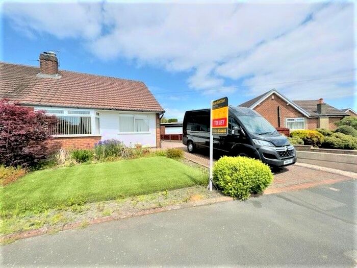 2 Bedroom Detached Bungalow To Rent In Parkgate Drive, Sharples, Bolton, BL1