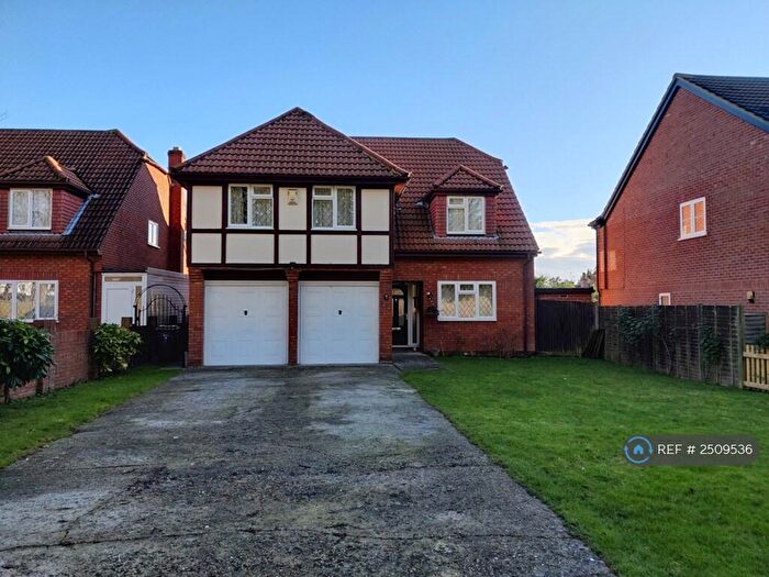 5 Bedroom Detached House To Rent In Crossfield Close, Reading, RG2
