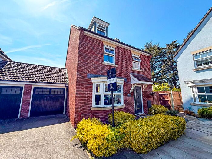 4 Bedroom Detached House For Sale In Kings Yard, Bishops Lydeard, Taunton, Somerset. - No Onward Chain., TA4