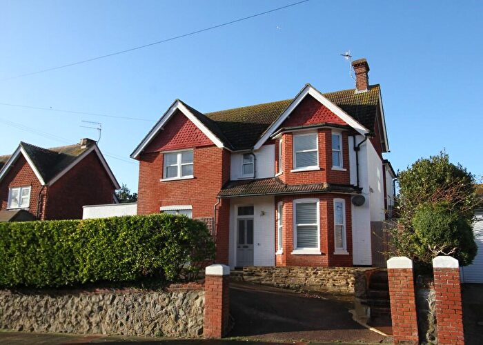 6 Bedroom Detached House For Sale In De Roos Road, Eastbourne, BN21