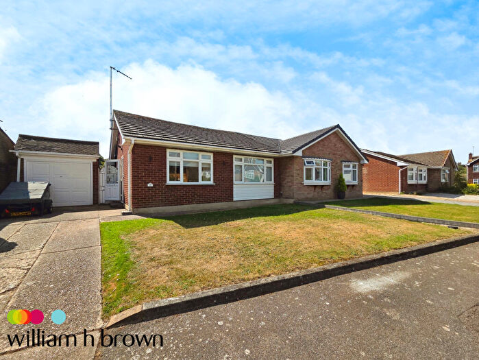 2 Bedroom Bungalow To Rent In The Spinney, Orsett, Grays, RM16