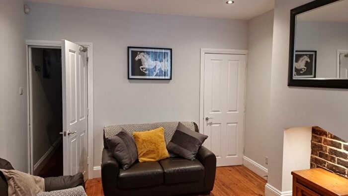 3 Bedroom Semi-Detached House To Rent In Radford Boulevard, Nottingham, NG7