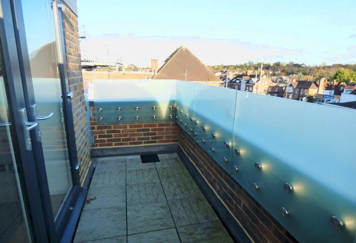 1 Bedroom Apartment To Rent In Ashtead, KT21