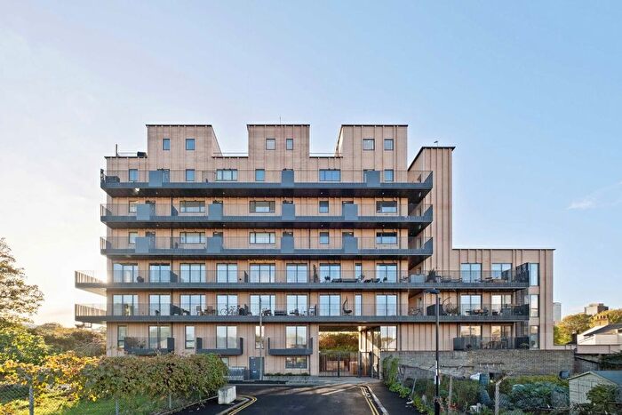 1 Bedroom Flat To Rent In Hereford Place, London, SE14