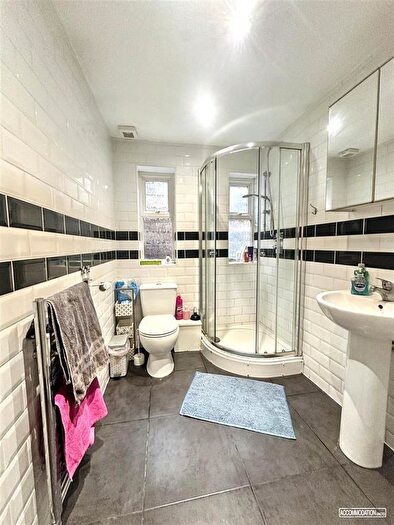 Studio To Rent In Old Market Street, St. Philips, Bristol, BS2