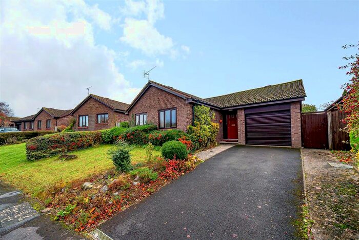 2 Bedroom Detached Bungalow For Sale In Greystones, Bromham, Chippenham, SN15