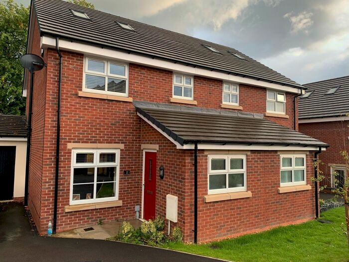 3 Bedroom Semi-Detached House To Rent In Roman Road, Blackburn, BB1