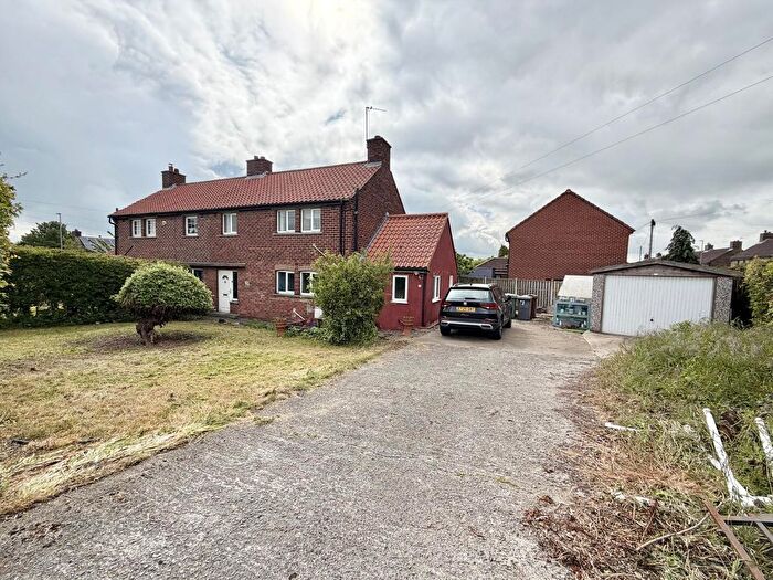 3 Bedroom Semi-Detached House For Sale In Church Lane, Micklefield, Leeds, LS25