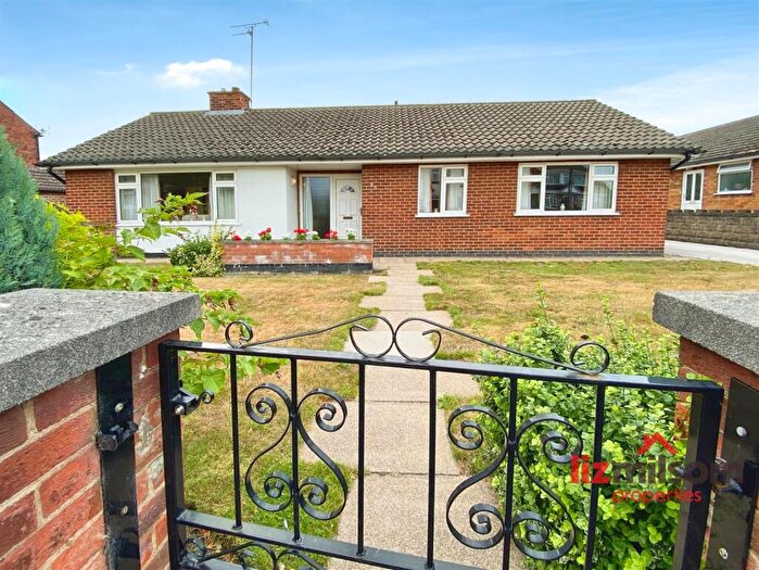 3 Bedroom Detached Bungalow For Sale In Bretby Road, Newhall, DE11