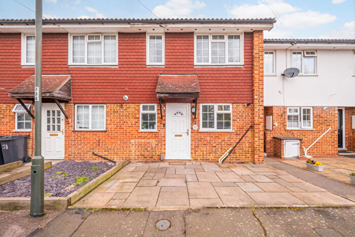3 Bedroom Terraced House For Sale In Nova Mews, Sutton, SM3