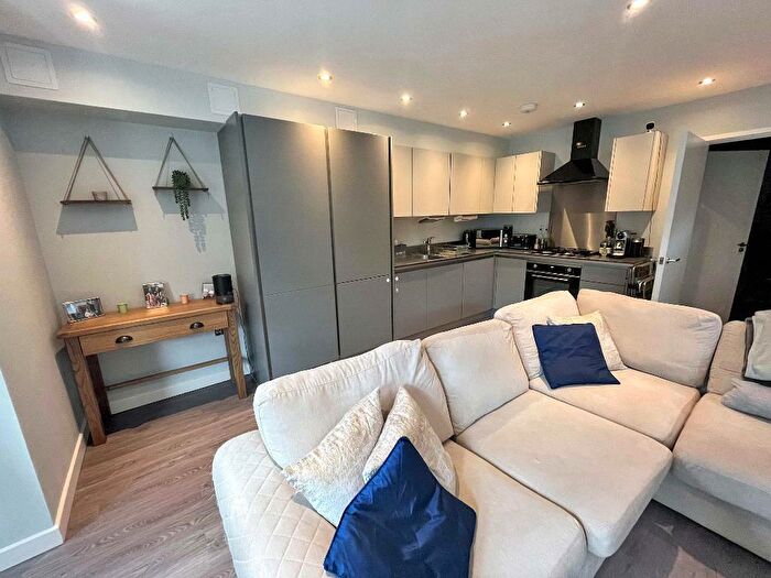 1 Bedroom Flat For Sale In Campden Road, South Croydon, CR2