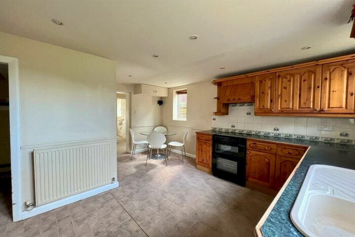3 Bedroom Semi-Detached House For Sale In Wood Lane West, Adlington, Macclesfield, SK10