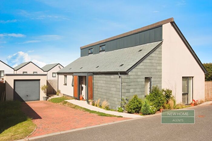 3 Bedroom Detached Bungalow For Sale In Russet Gardens, Kingsbridge, TQ7