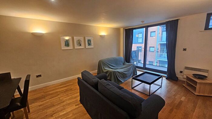 2 Bedroom Flat To Rent In Advent House, Ancoats, M4