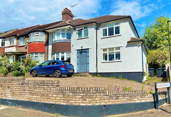 4 Bedroom End Terrace House For Sale In Linden Way, Southgate, N14