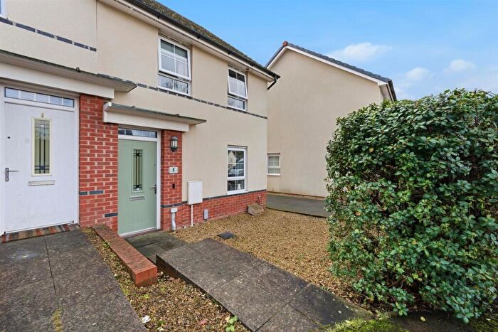 3 Bedroom Semi Detached House For Sale In Clos Harry, Penygarn, Pontypool, NP4